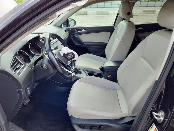 2018 VOLKSWAGEN TIGUAN SE, SEL — DENT