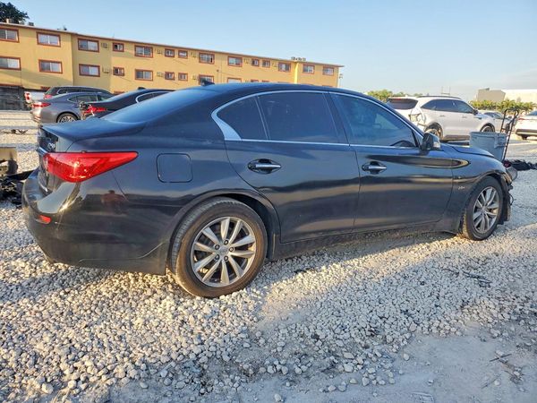 2017 INFINITI Q50