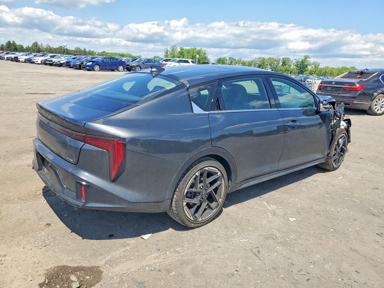 2025 KIA K4 GT-Line