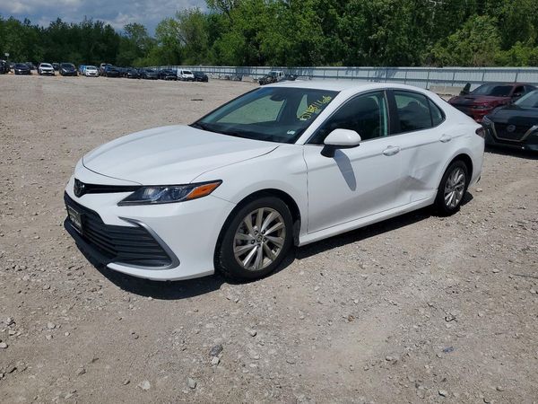 2024 TOYOTA CAMRY