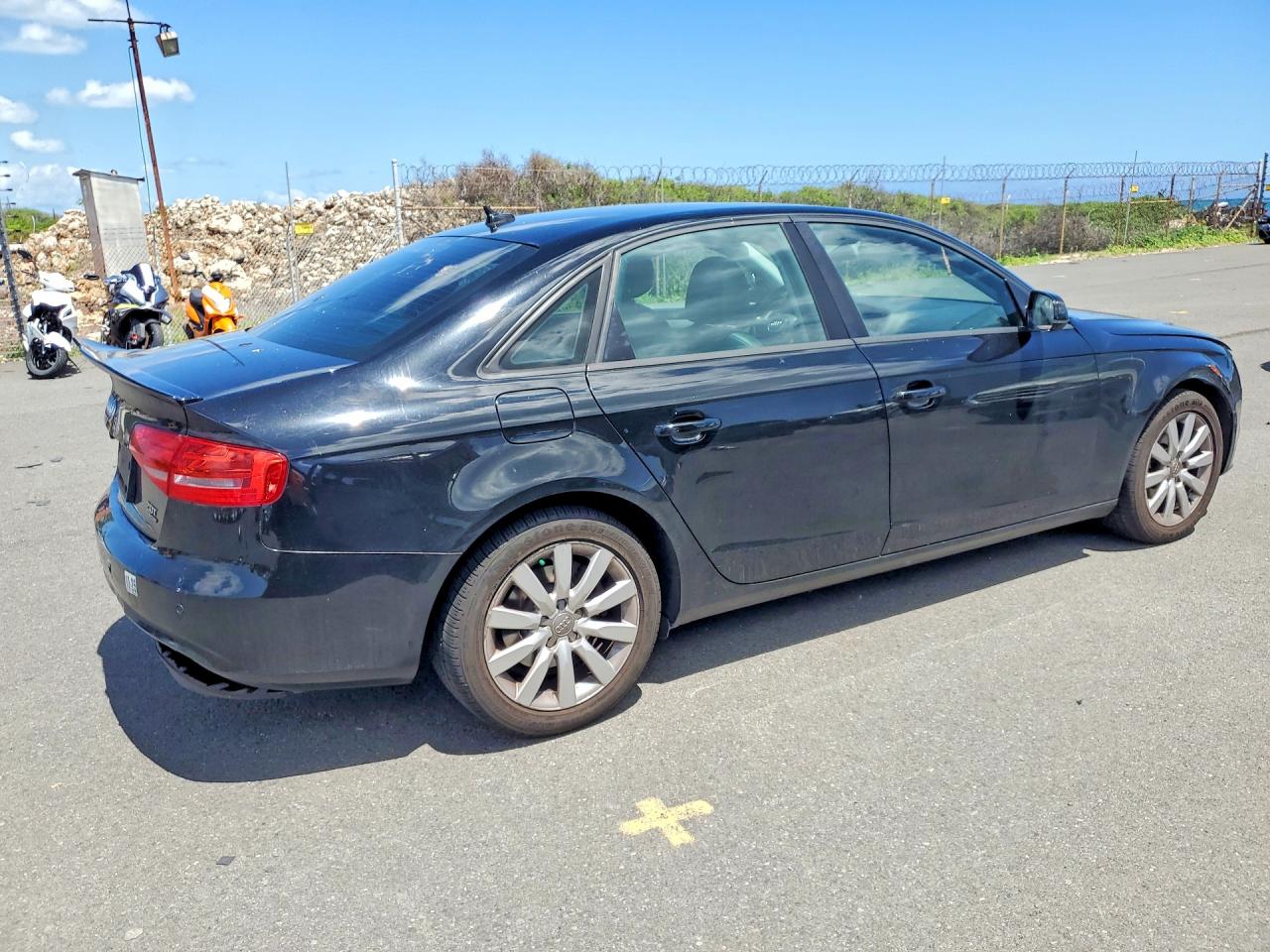 2013 AUDI A4 quattro Premium