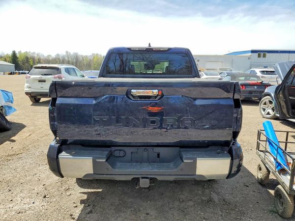 2022 TOYOTA TUNDRA Limited