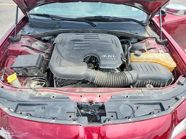2019 CHRYSLER 300