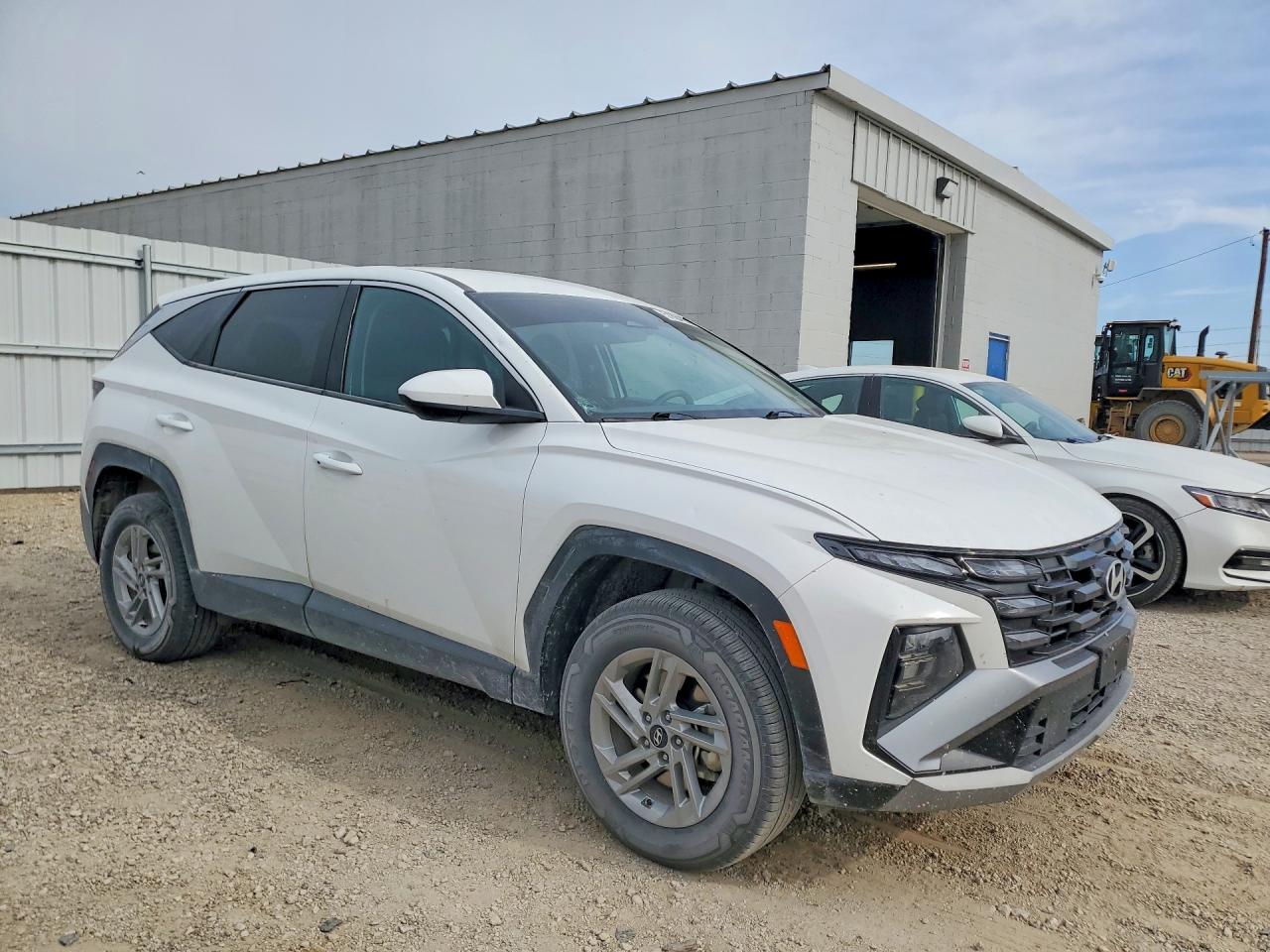 2025 HYUNDAI TUCSON SE