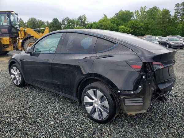 2023 TESLA Y