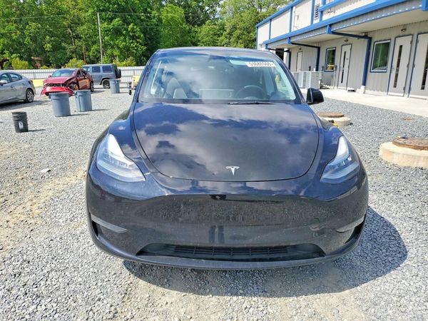 2023 TESLA Y