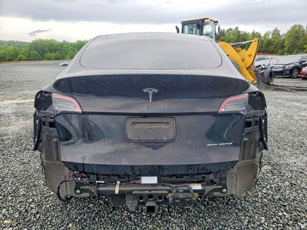 2023 TESLA Y