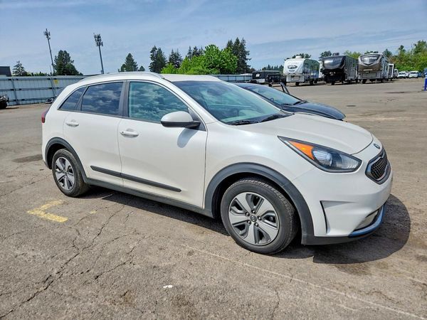 2019 KIA NIRO LX (PHEV)