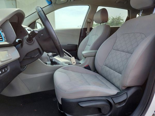 2019 KIA NIRO LX (PHEV)