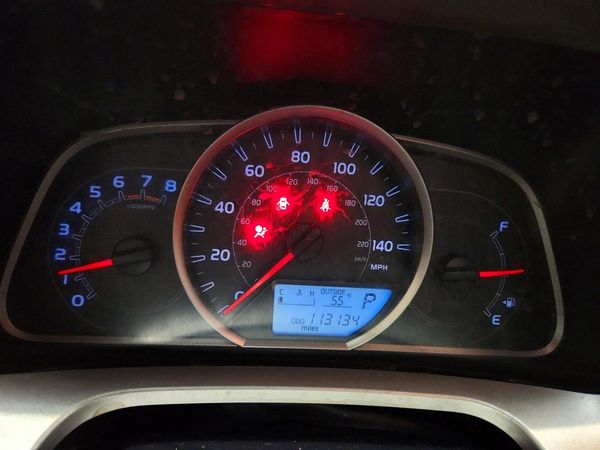2015 TOYOTA RAV4 LE (X Grade)