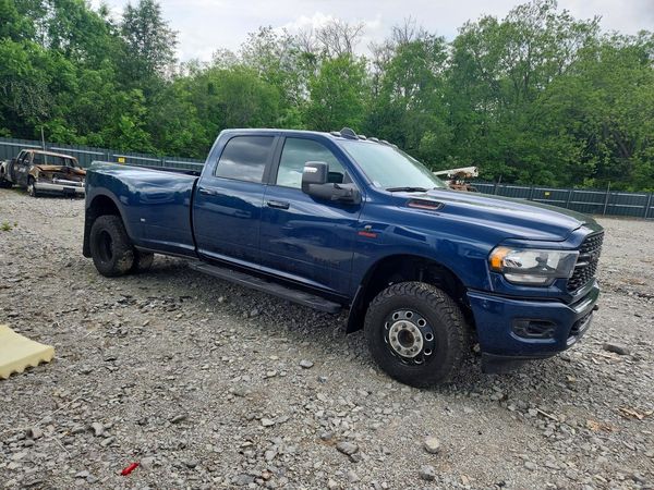 2024 RAM 3500 BIG HORN CREW CAB 4X4