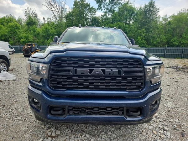 2024 RAM 3500 BIG HORN CREW CAB 4X4