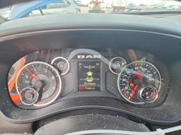 2024 RAM 3500 BIG HORN CREW CAB 4X4