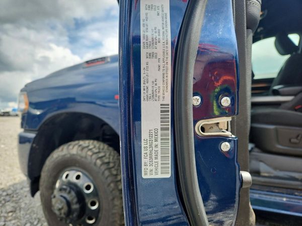 2024 RAM 3500 BIG HORN CREW CAB 4X4