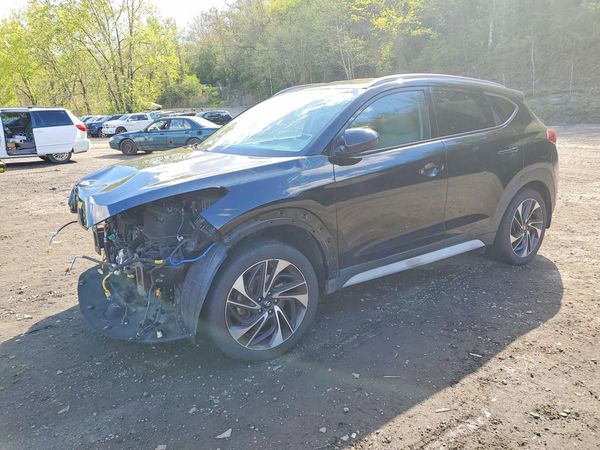 2020 HYUNDAI TUCSON — Front 3/4