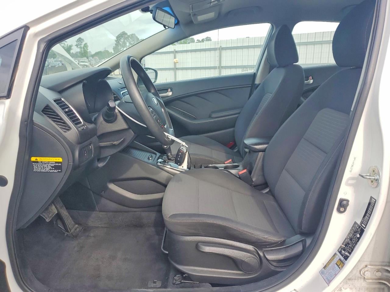 2017 KIA FORTE LX Popular, S