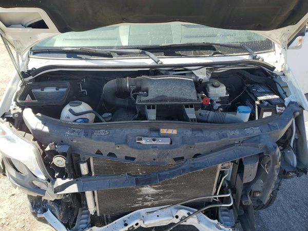 2017 MERCEDES-BENZ SPRINTER — Engine bay