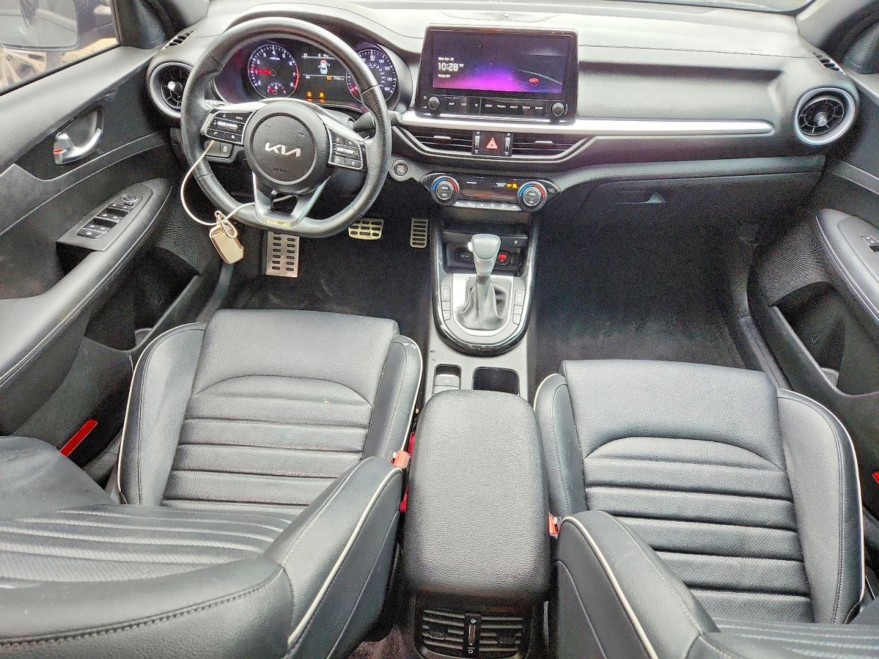2023 KIA FORTE GT Line