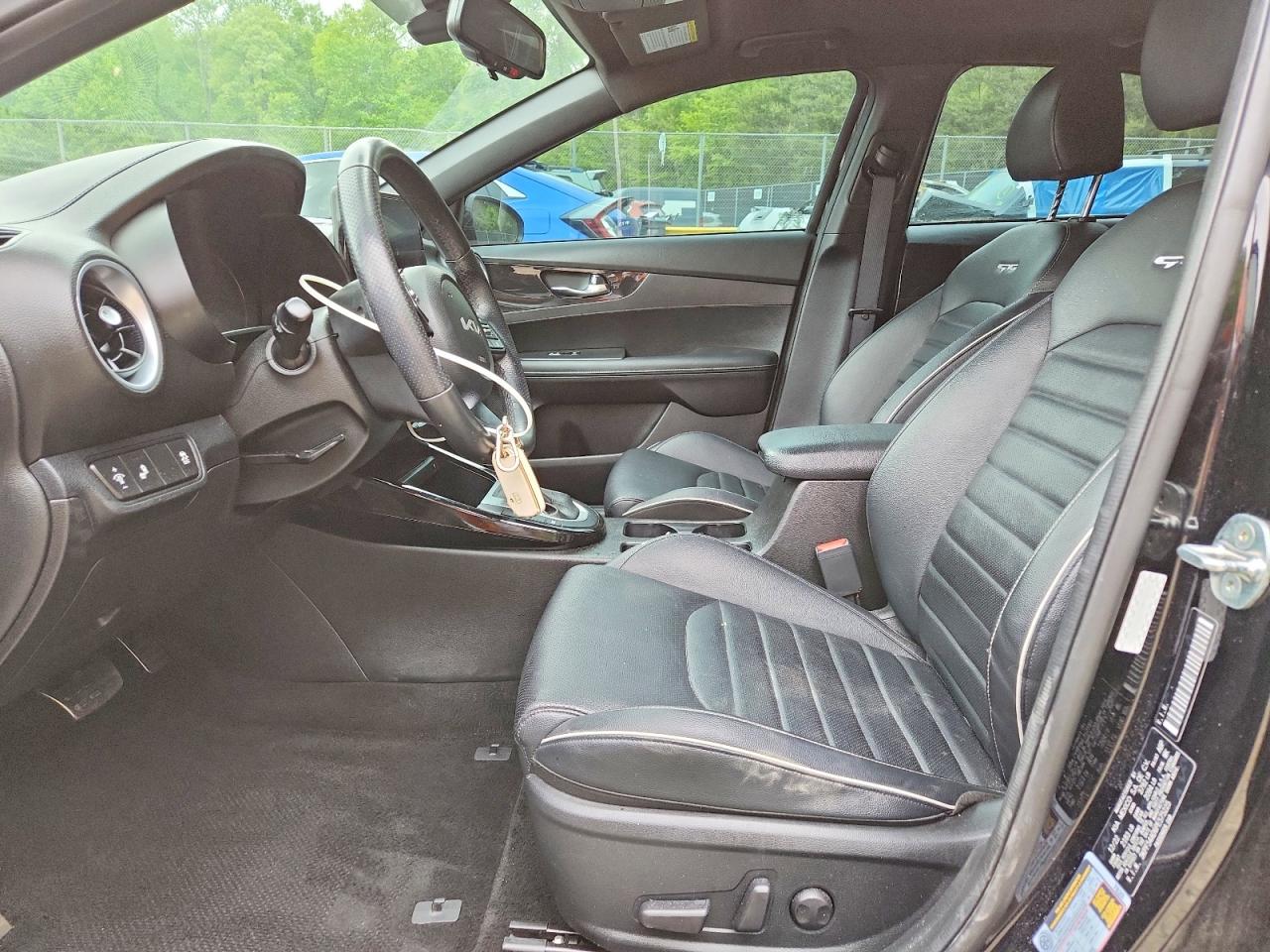 2023 KIA FORTE GT Line