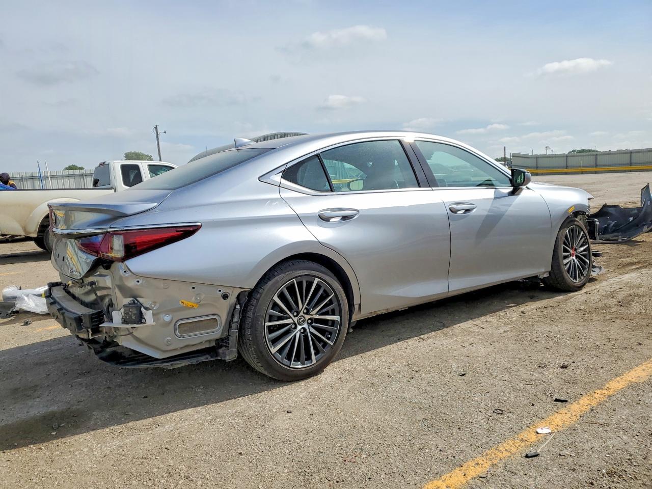 2024 LEXUS ES 300H 300h Premium