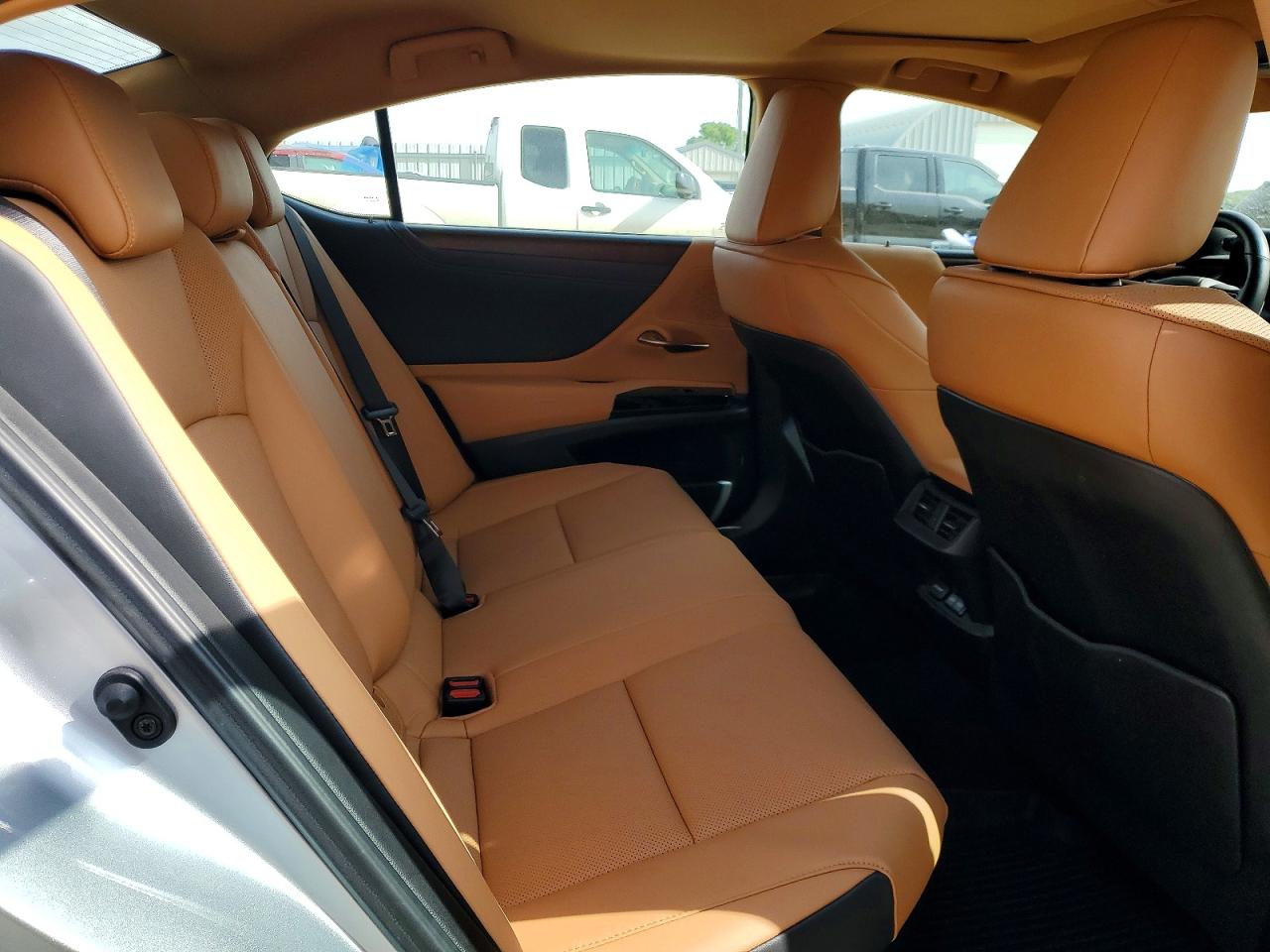 2024 LEXUS ES 300H 300h Premium