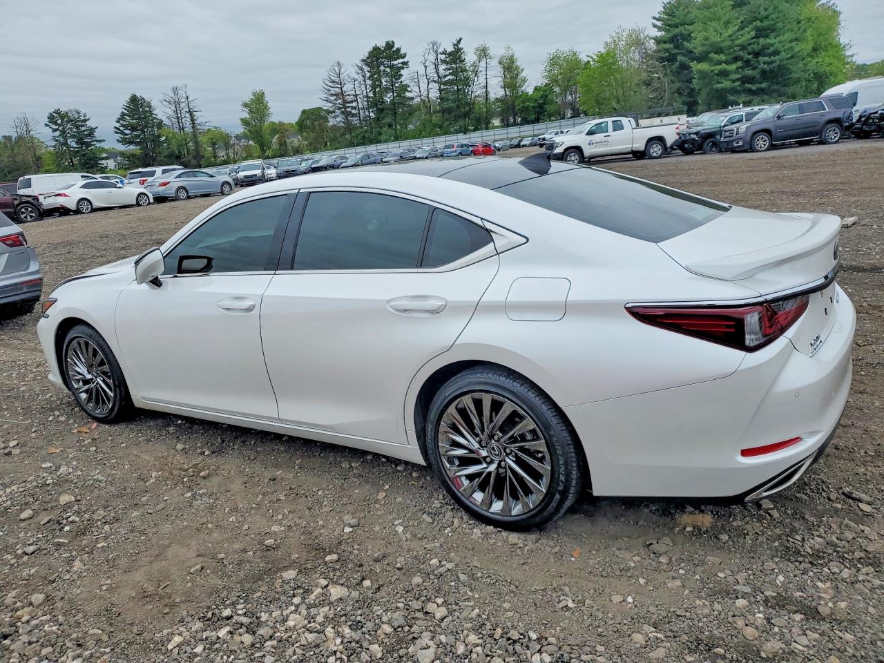 2025 LEXUS ES 350 350 Ultra Luxury