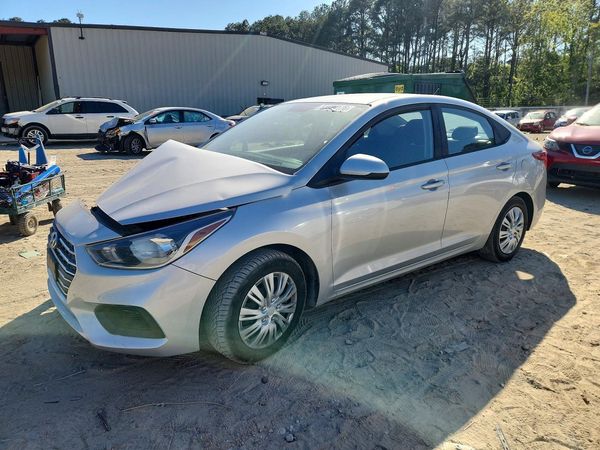2019 HYUNDAI ACCENT SE and SEL