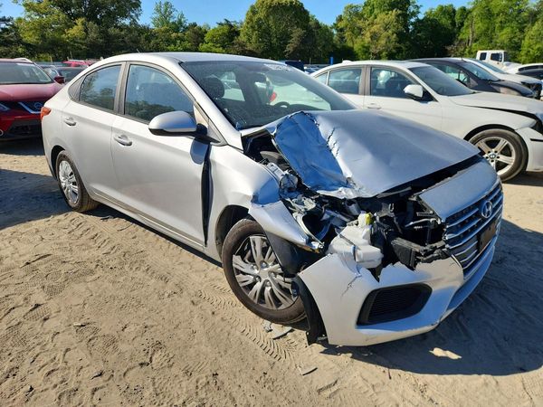 2019 HYUNDAI ACCENT SE and SEL