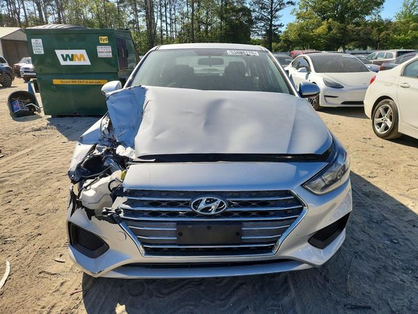 2019 HYUNDAI ACCENT SE and SEL