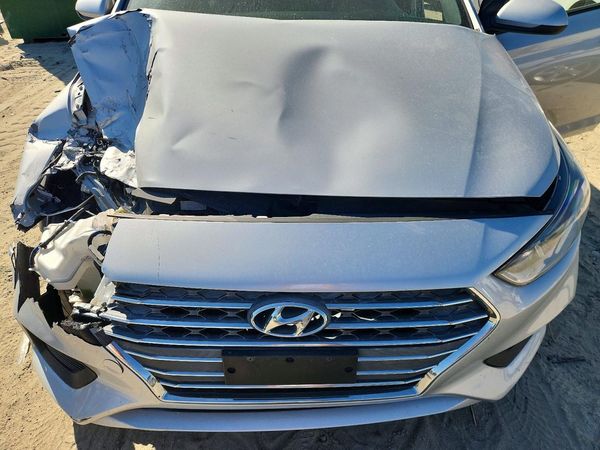 2019 HYUNDAI ACCENT SE and SEL