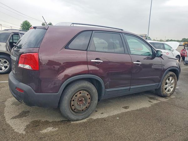 2013 KIA SORENTO Base / LX