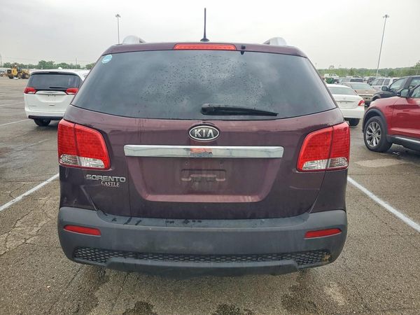 2013 KIA SORENTO Base / LX