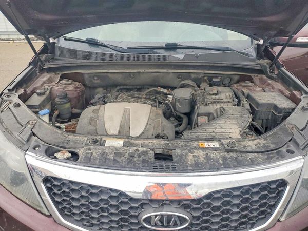 2013 KIA SORENTO Base / LX