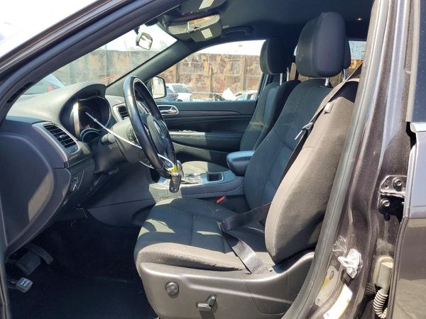 2020 JEEP GRAND CHEROKEE LAREDO 4X2