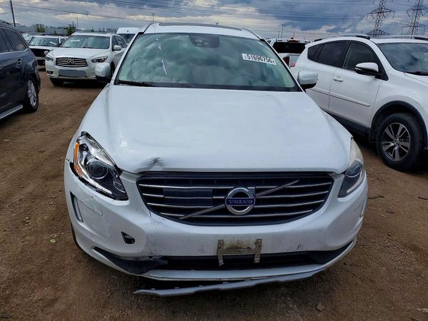 2017 VOLVO XC60