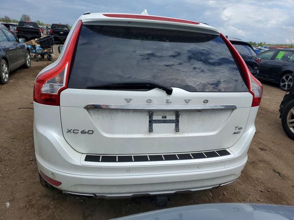 2017 VOLVO XC60