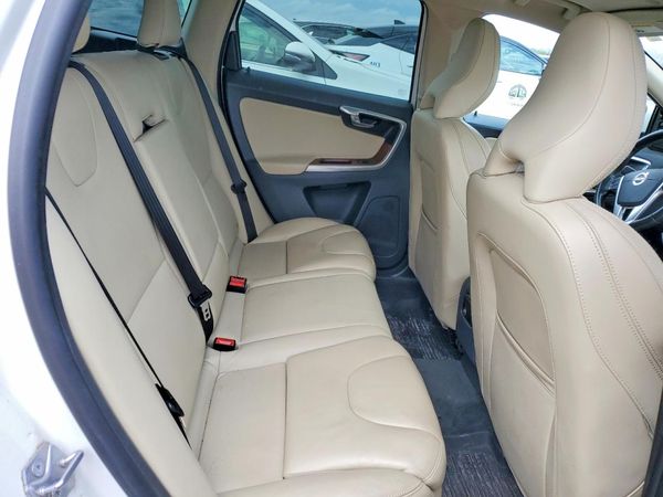 2017 VOLVO XC60