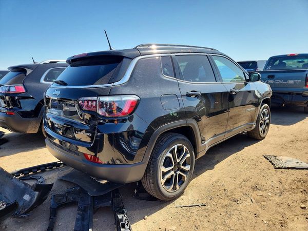 2022 JEEP COMPASS Limited