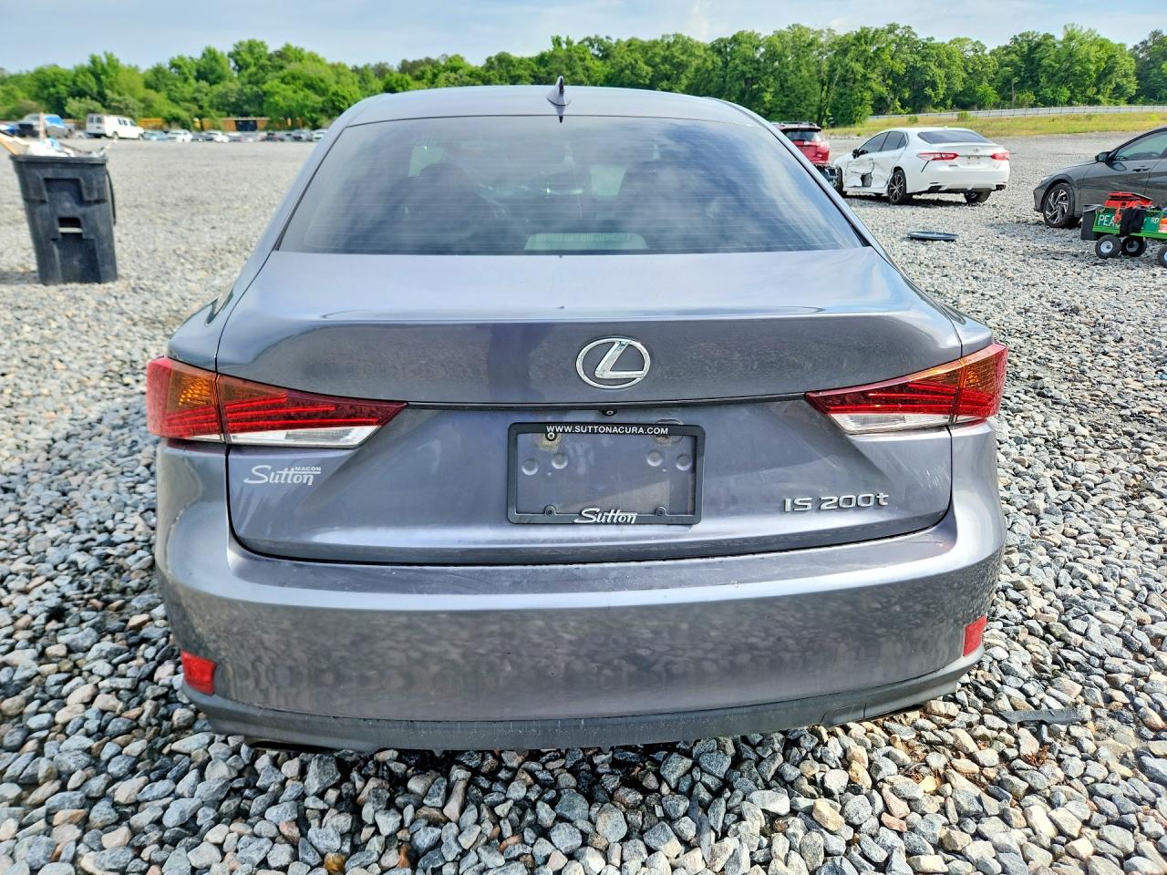 2017 LEXUS IS 200t