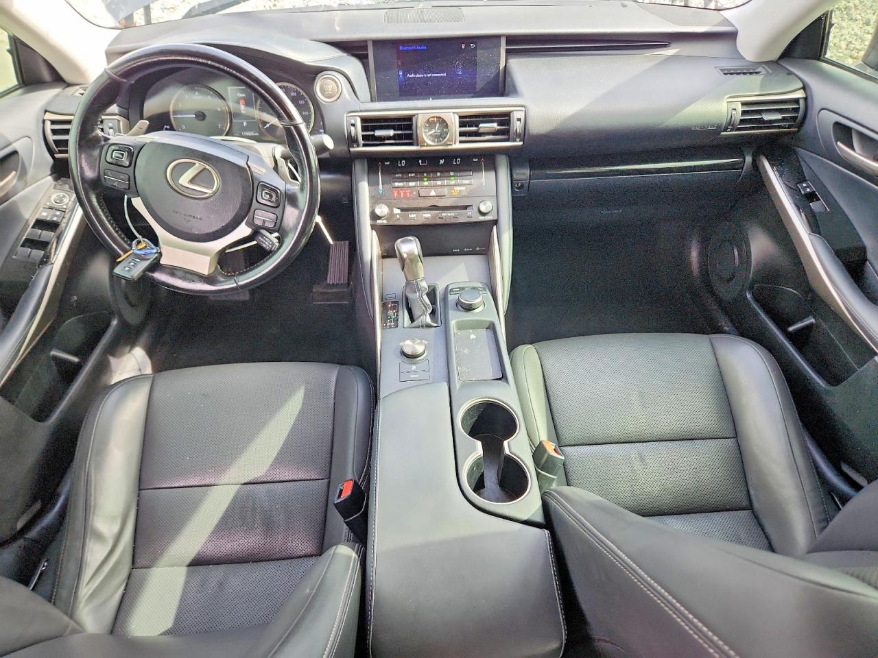 2017 LEXUS IS 200t