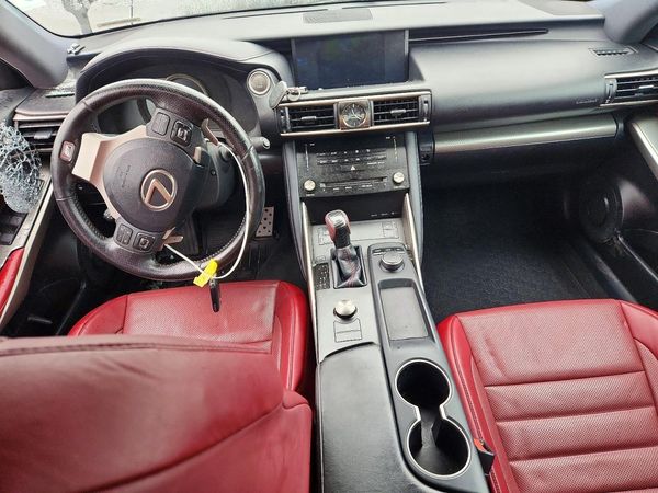 2018 LEXUS IS 300