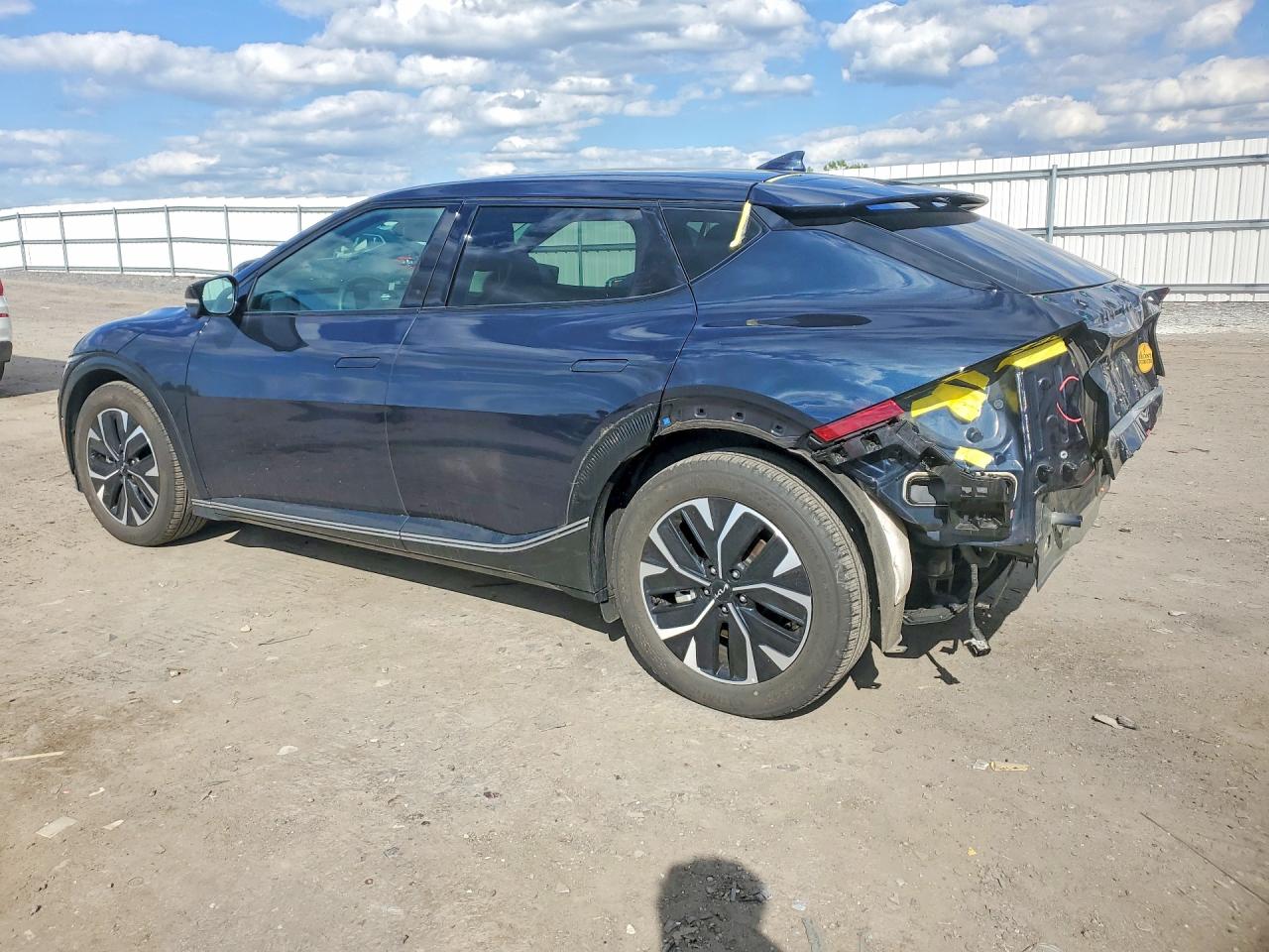 2024 KIA EV6 Light, Wind