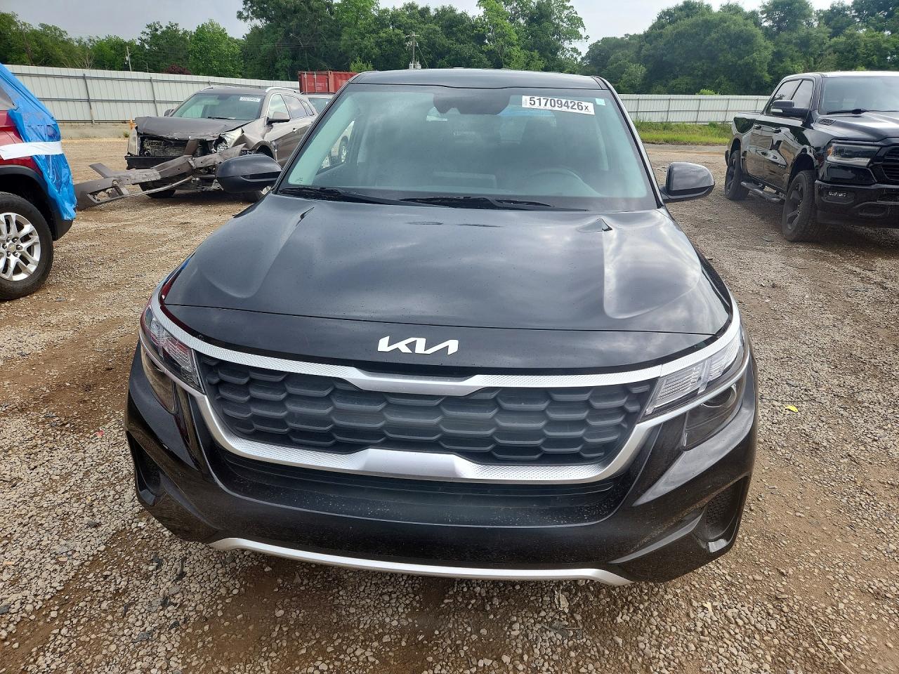 2023 KIA SELTOS LX