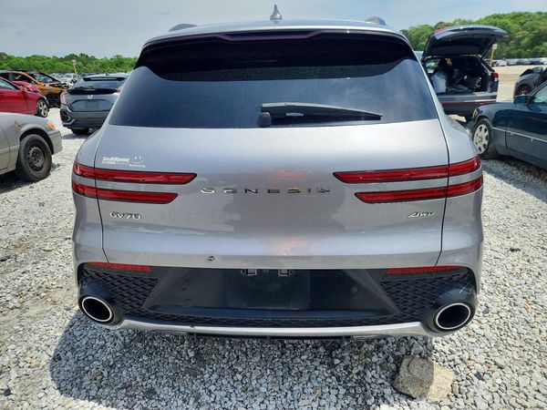 2023 GENESIS GV70