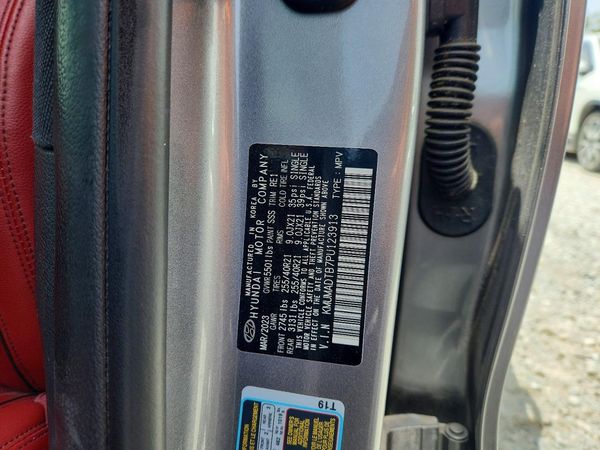 2023 GENESIS GV70