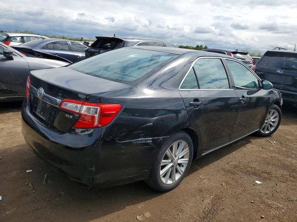 2012 TOYOTA CAMRY