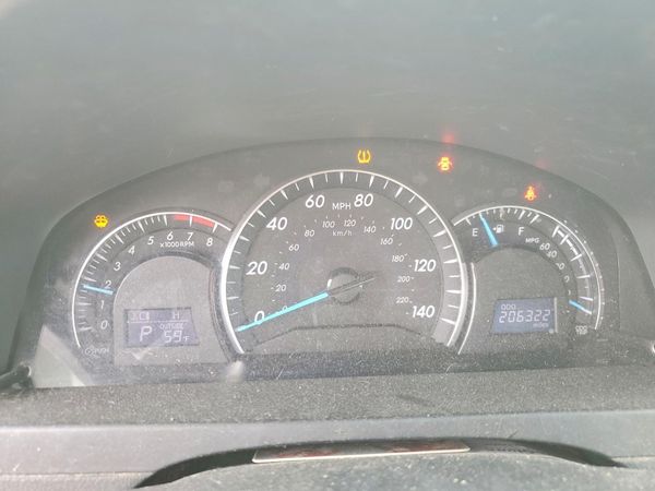2012 TOYOTA CAMRY