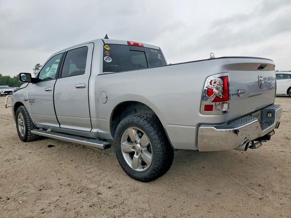 2017 RAM 1500 SLT