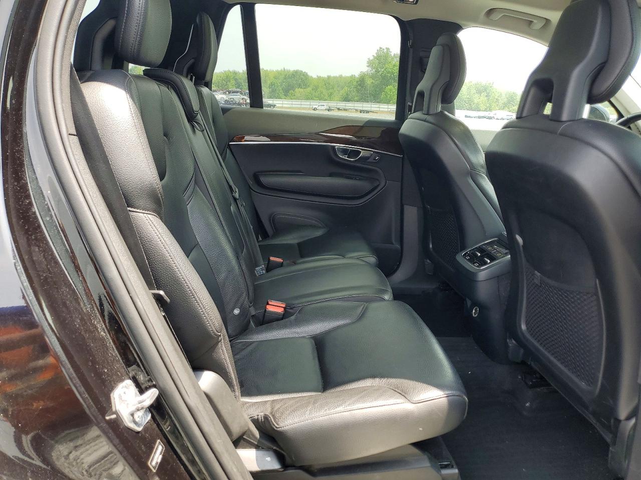 2016 VOLVO XC90 SV42 Momentum
