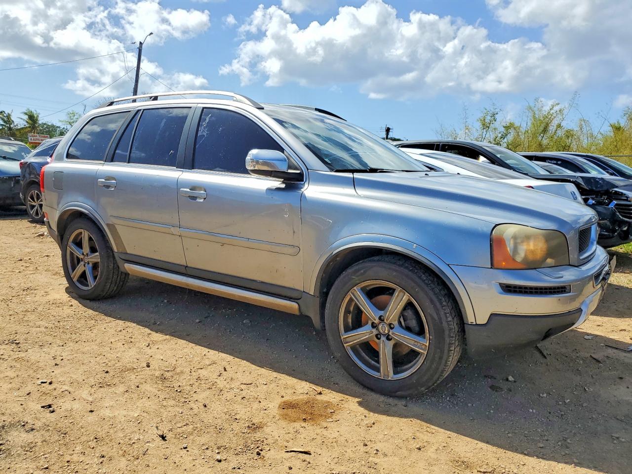 2011 VOLVO XC90
